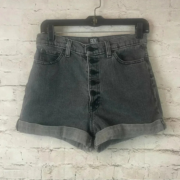 BDG Women's Mom High Rise Shorts Size 27 Gray Black Button Front Cotton Stretch - Picture 1 of 8